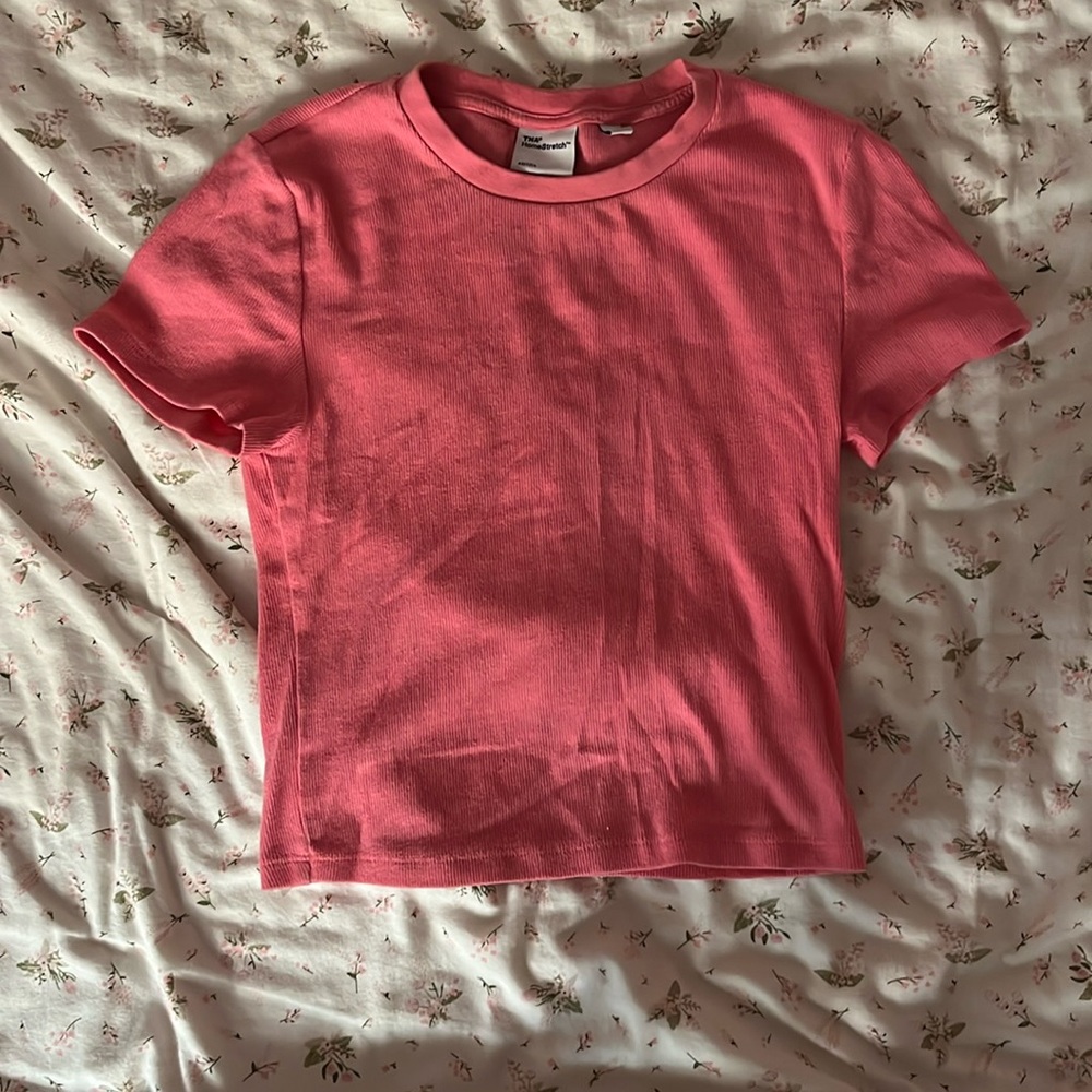 Aritzia XS hot pink top